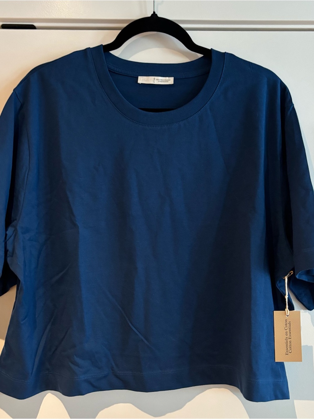 J.o&Co Women’s Crewneck Cropped T-Shirt